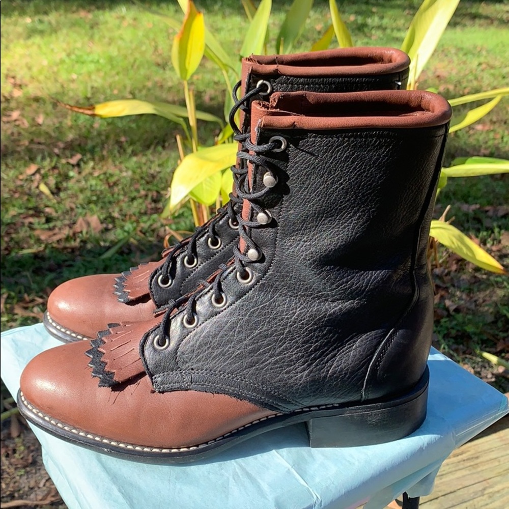 Genuine Deertan Leather in a US 7.5